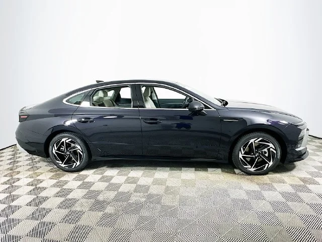 New 2026 Blue Hyundai SEL Sport image 2