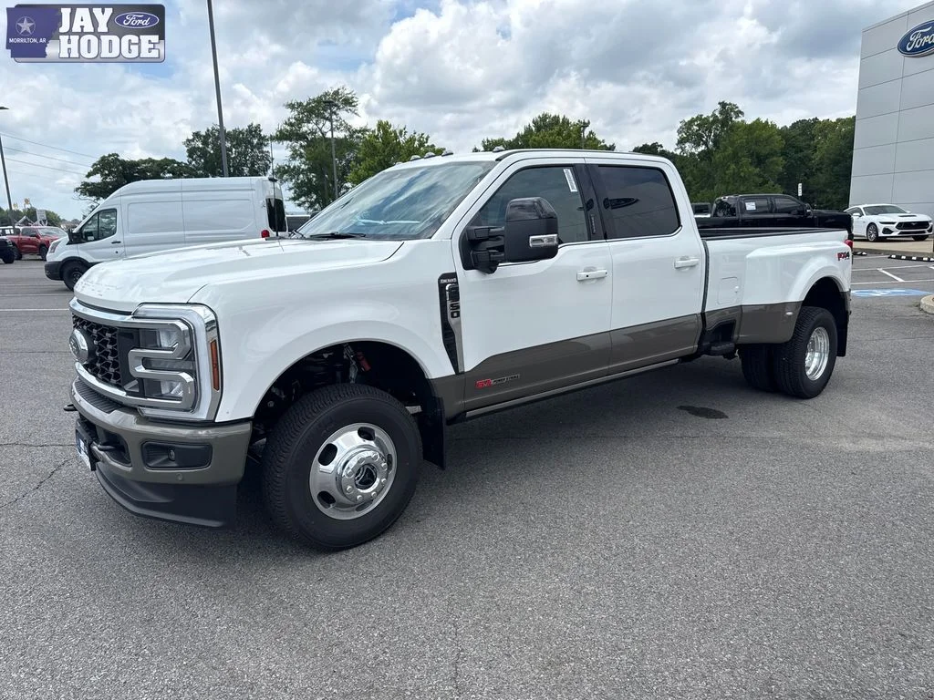 New 2026 Star White Metallic Tri-Coat Ford F-350® King Ranch® image 2
