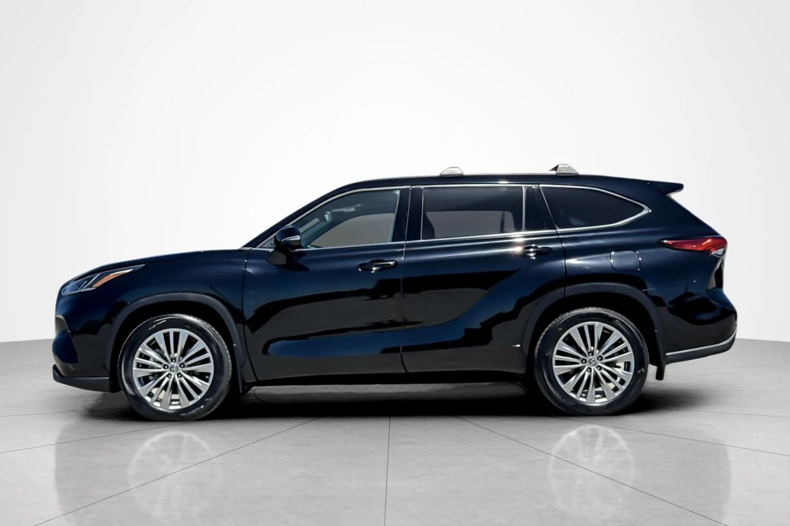Used 2023 MIDNIGHT BLACK Toyota Platinum image 2