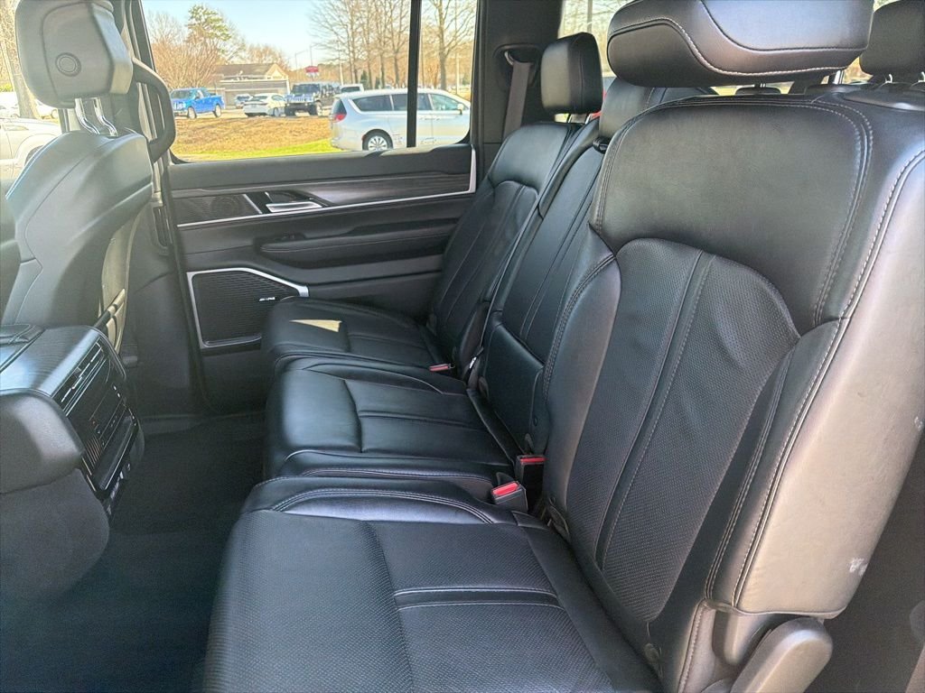Used 2024 White Jeep Series III image 25