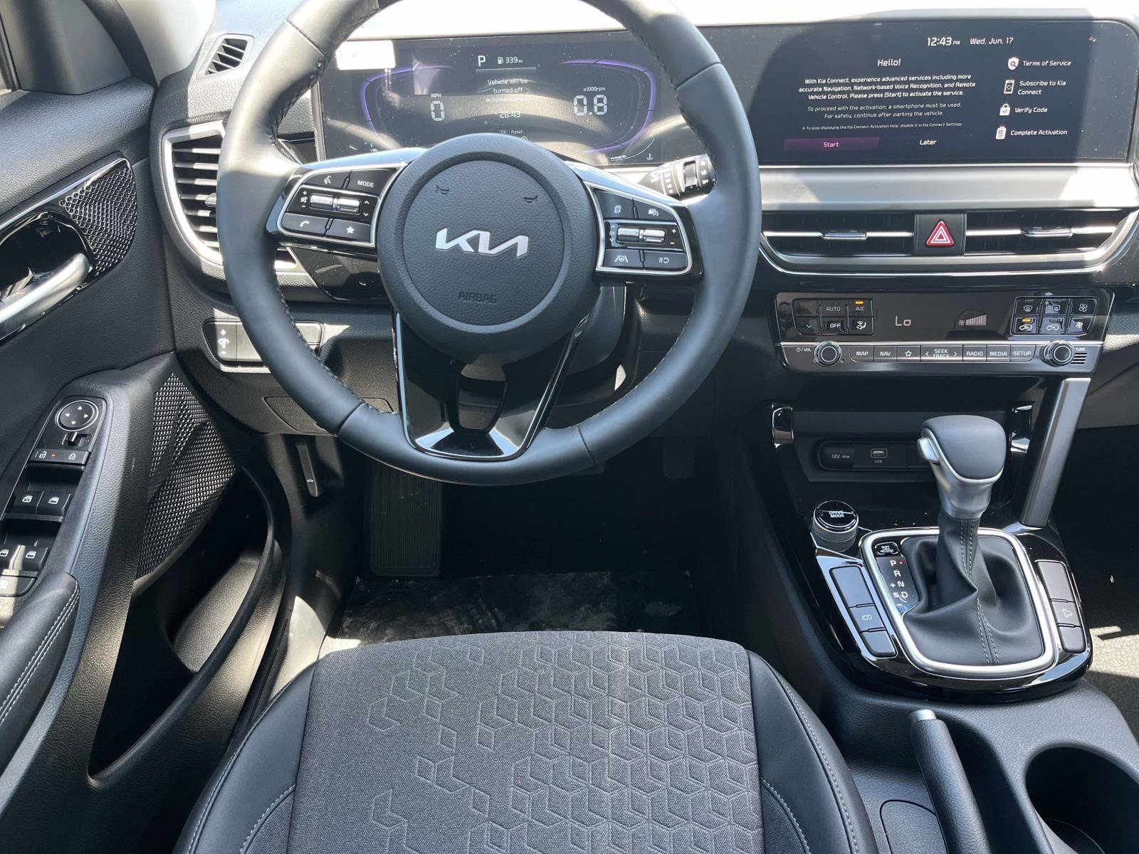 New 2026 Snow White Pearl Kia S image 11