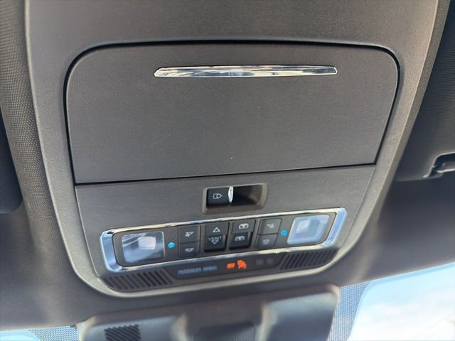 Used 2022 Silver Ford Platinum image 22