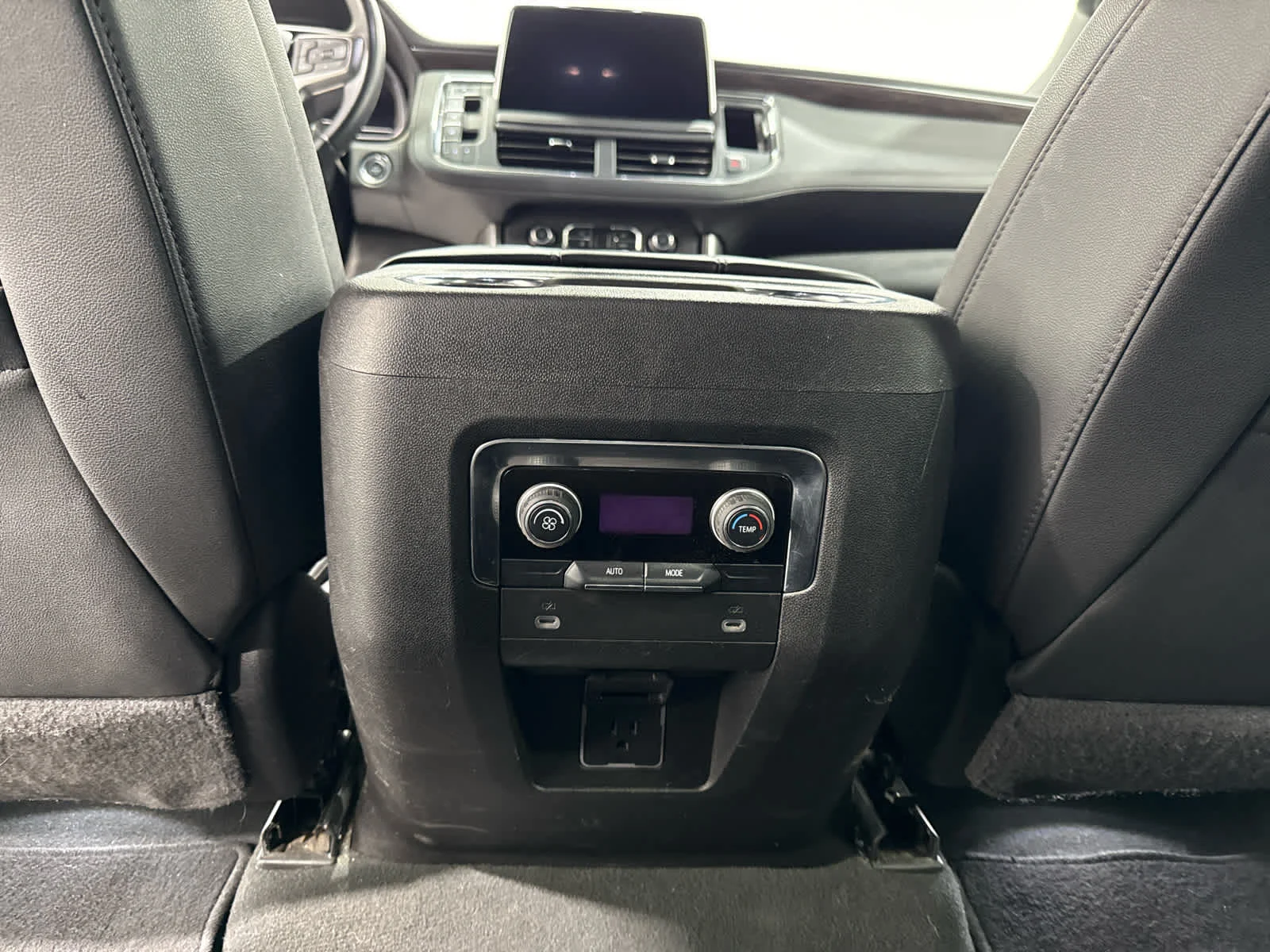 Used 2024 Summit White Chevrolet LT image 13