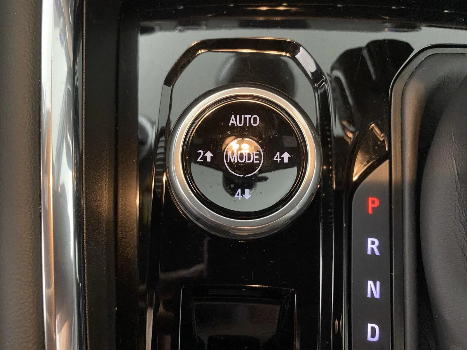 Used 2024 Onyx Black GMC 4WD AT4 image 21