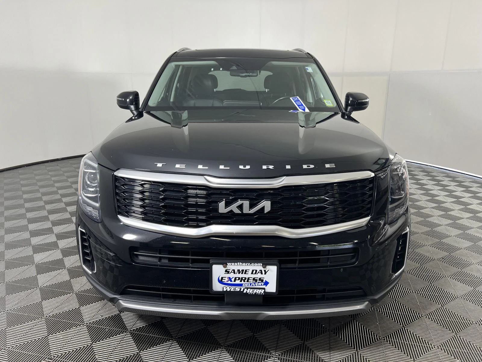 Used 2022 Ebony Black Kia EX image 8