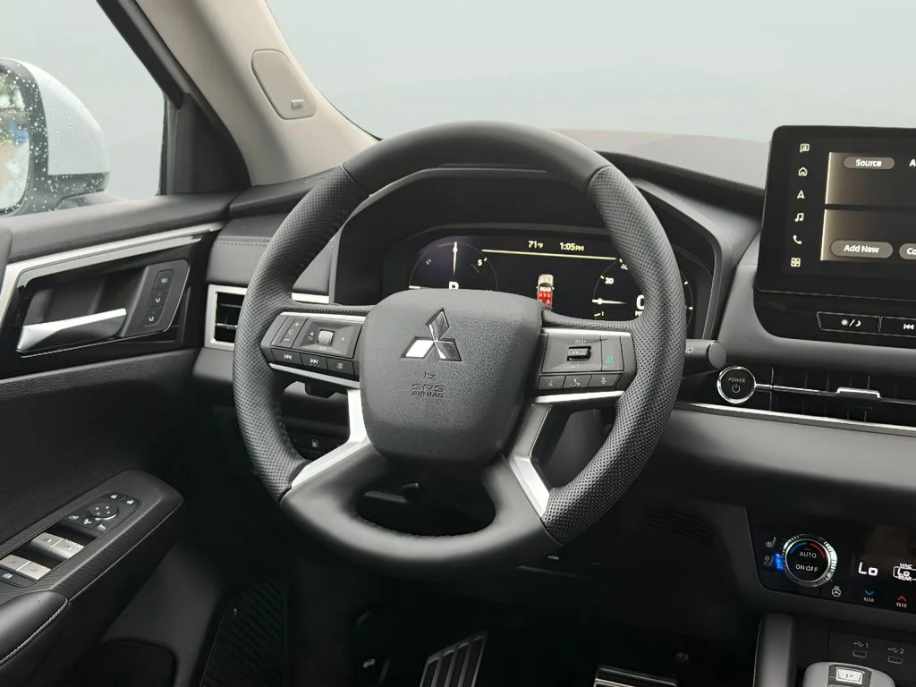 New 2026 White Mitsubishi SEL image 12