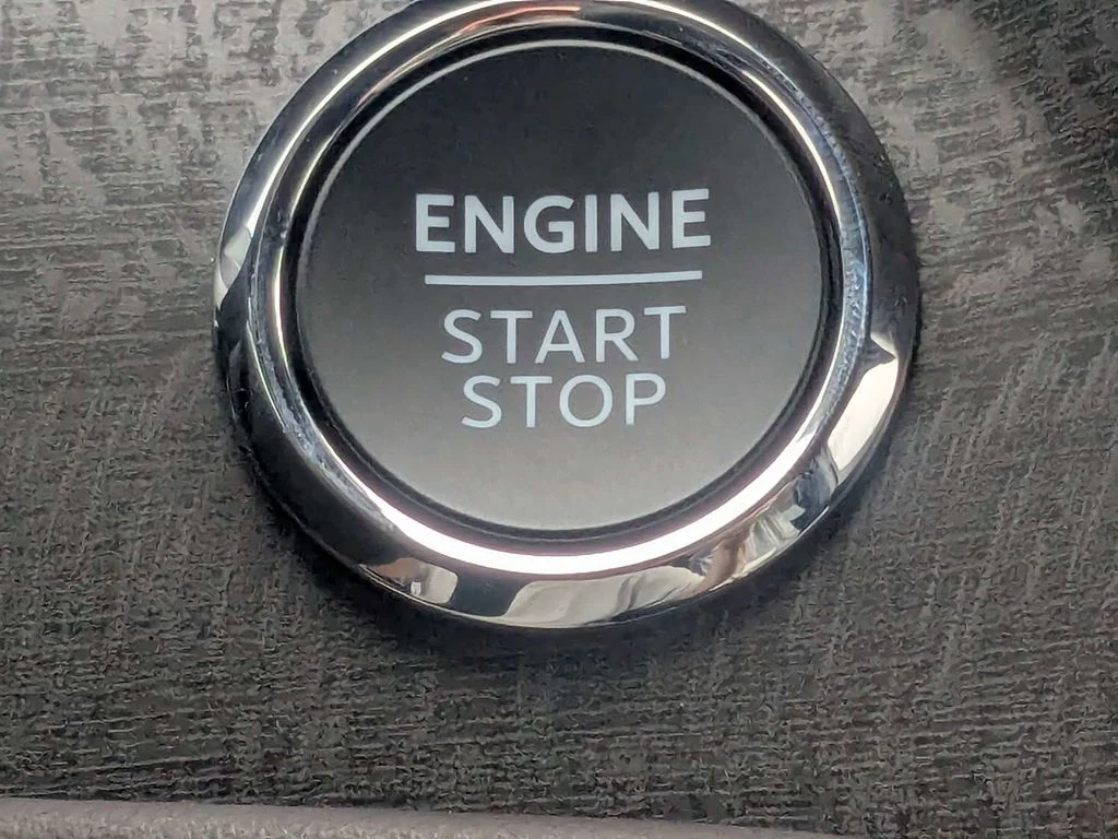 New 2026 Star White Metallic Tri-Coat Ford Platinum™ image 33