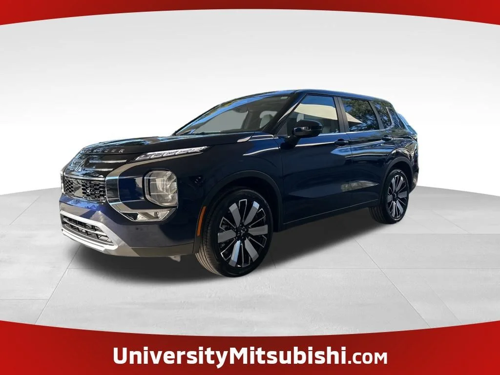 2026 Mitsubishi Outlander SE FWD's photo