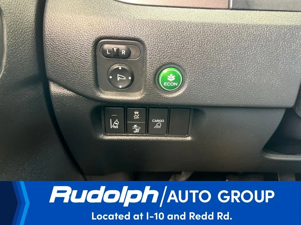 Used 2023 White Honda RTL image 31