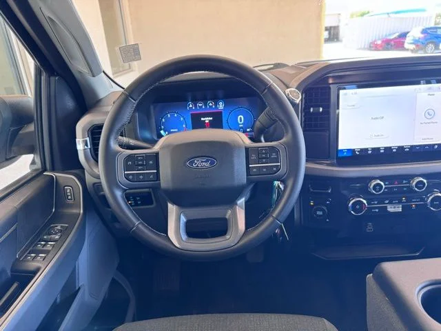 2025 Ford F-150 XLT - Photo 14