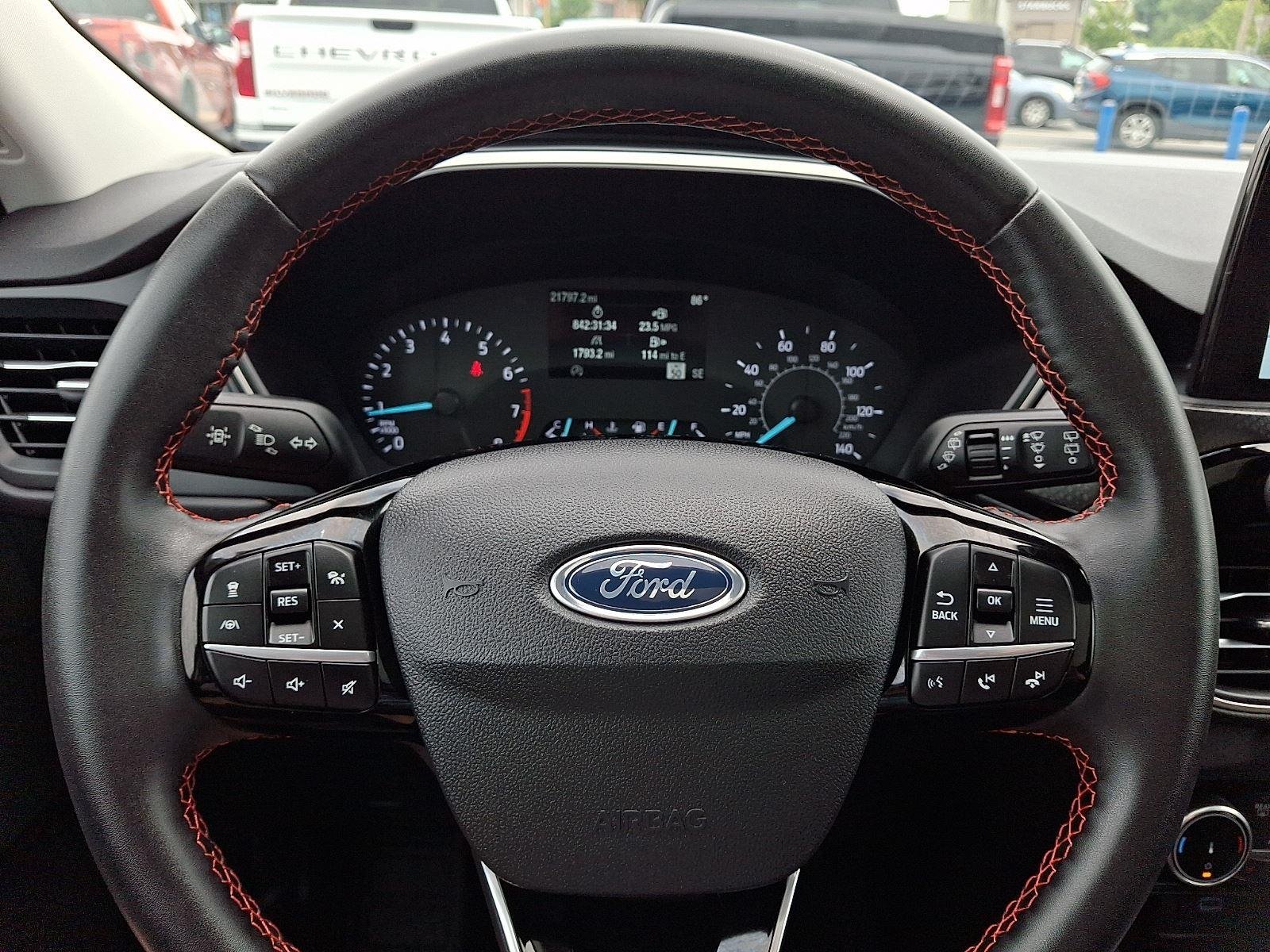 Certified Used 2022 Agate Black Ford SEL image 19