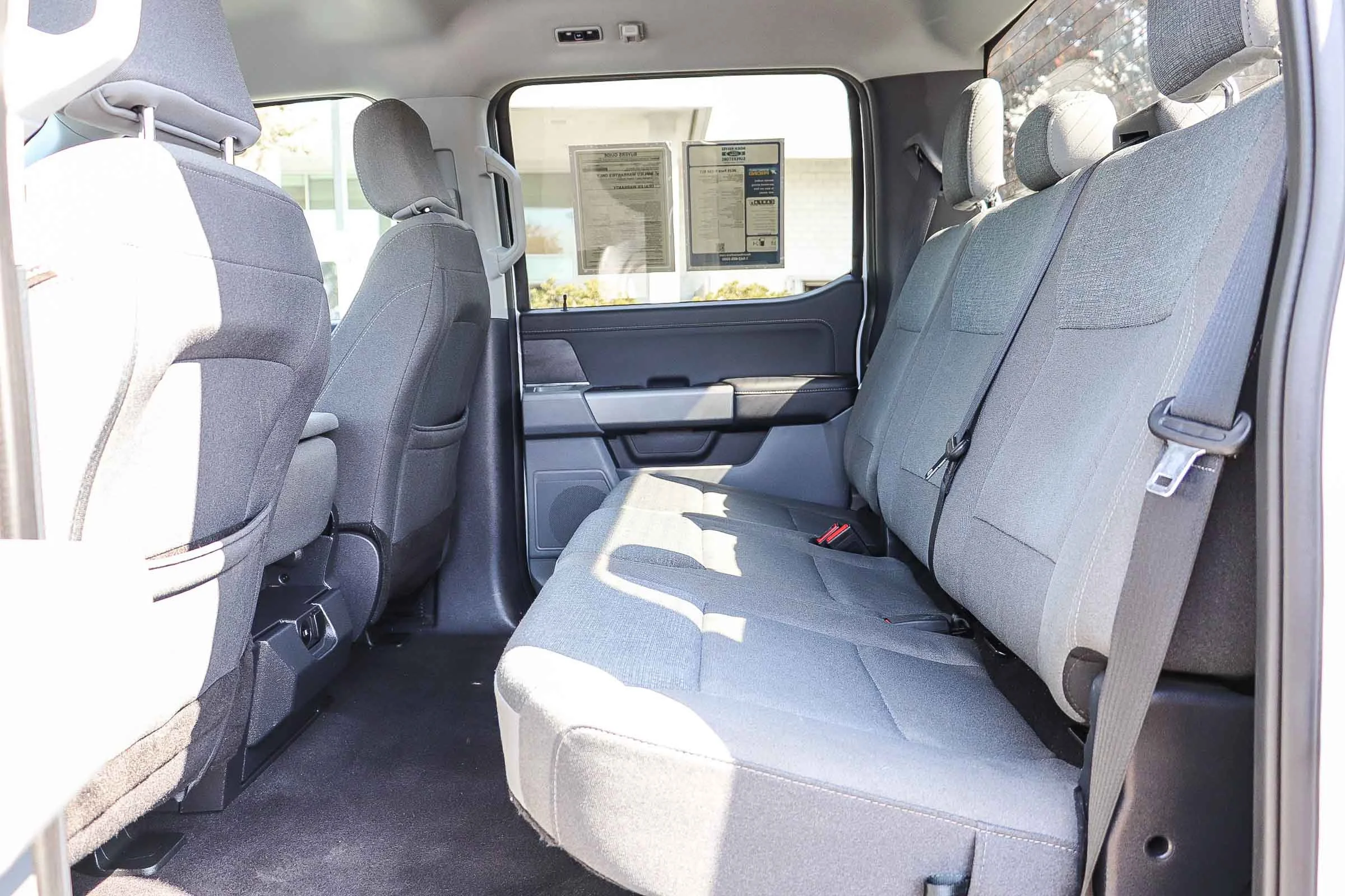 Certified Used 2025 Oxford White Ford XLT image 24