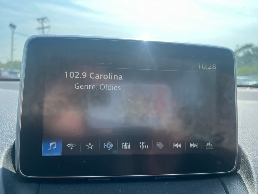 Used 2018 Blue Toyota Base image 17