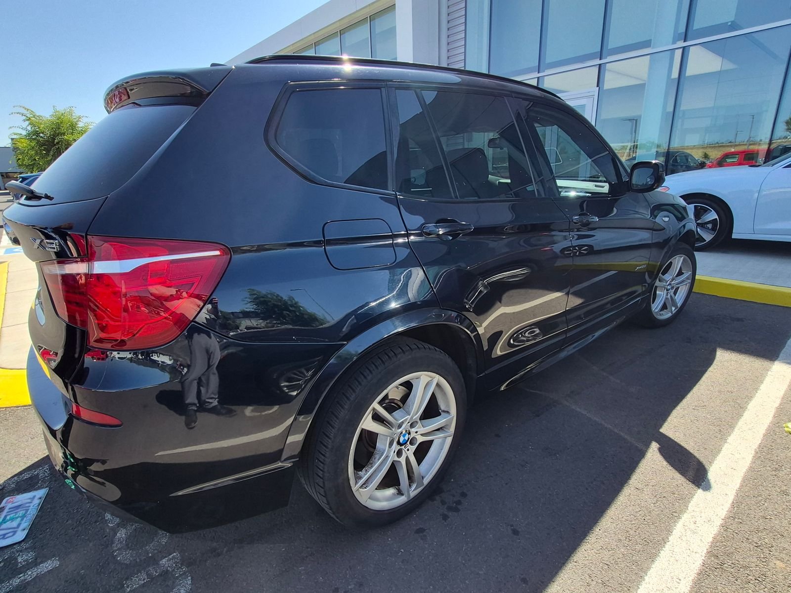 Used 2013 Black BMW xDrive35i image 10
