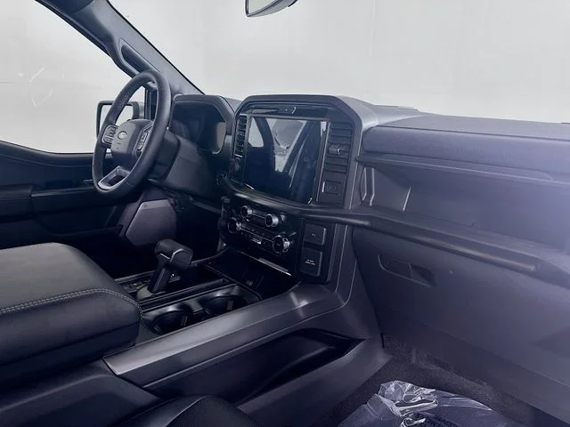 New 2026 Iconic Silver Metallic Ford Lariat image 29