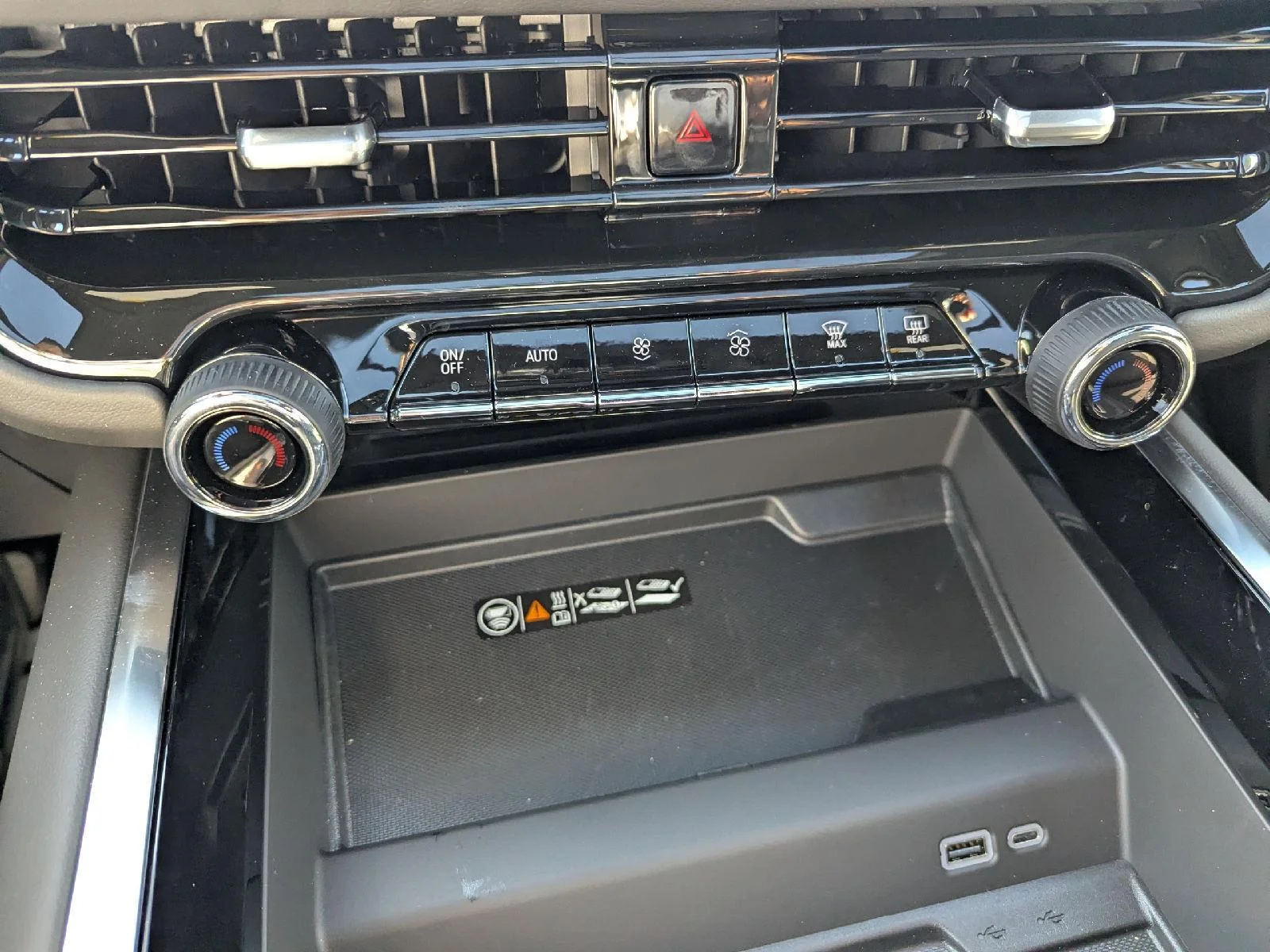 2026 Chevrolet Tahoe Z71 - Photo 39