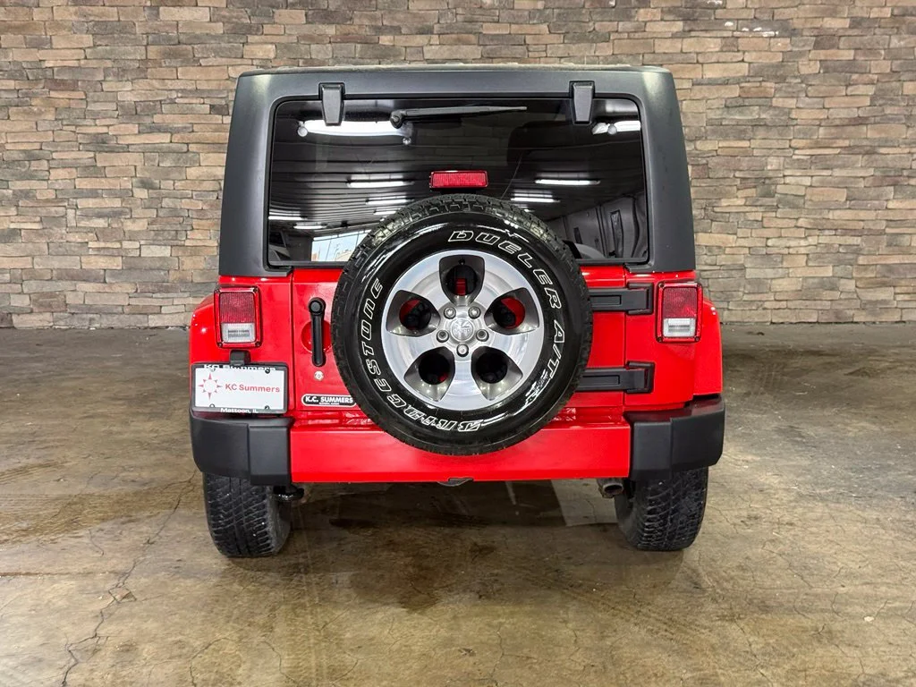 Used 2018 Firecracker Red Clearcoat Jeep Unlimited Sahara image 7