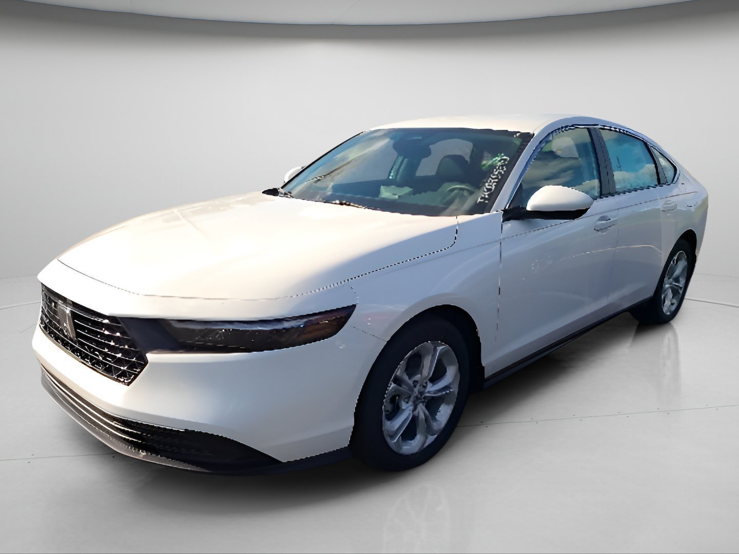 New 2026 Platinum White Pearl Honda LX image 3