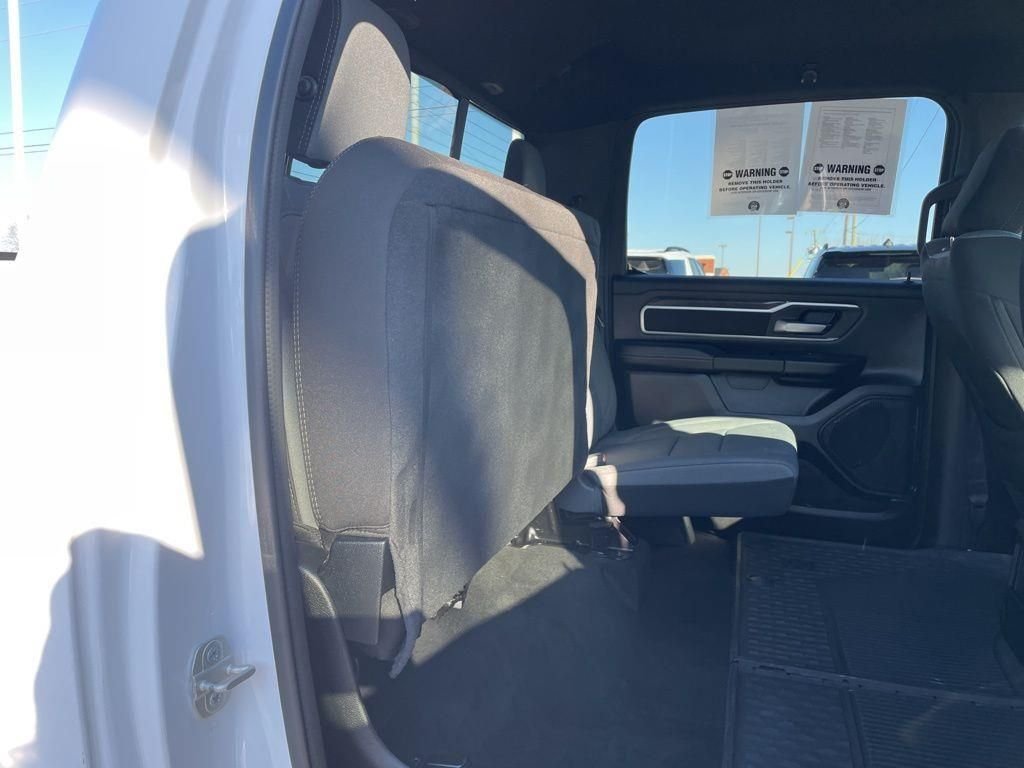 Used 2023 White Ram Big Horn/Lone Star image 36