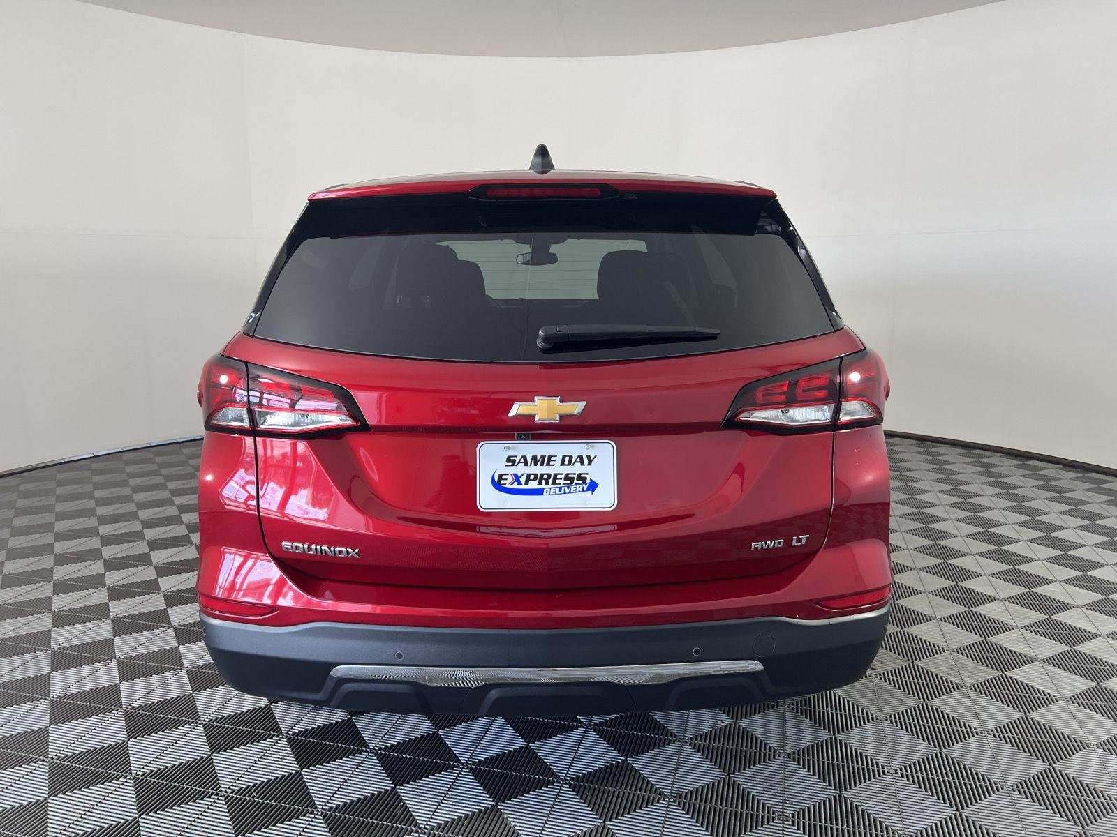 Used 2024 Radiant Red Tintcoat Chevrolet LT image 25