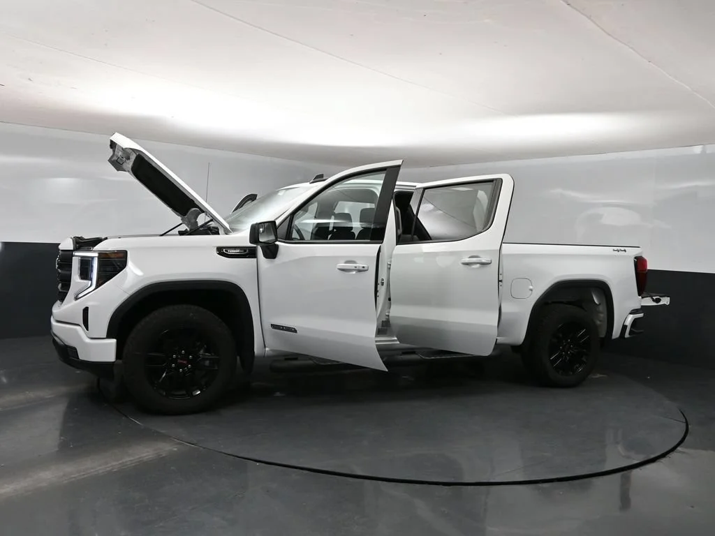 New 2026 Summit White GMC Elevation image 34