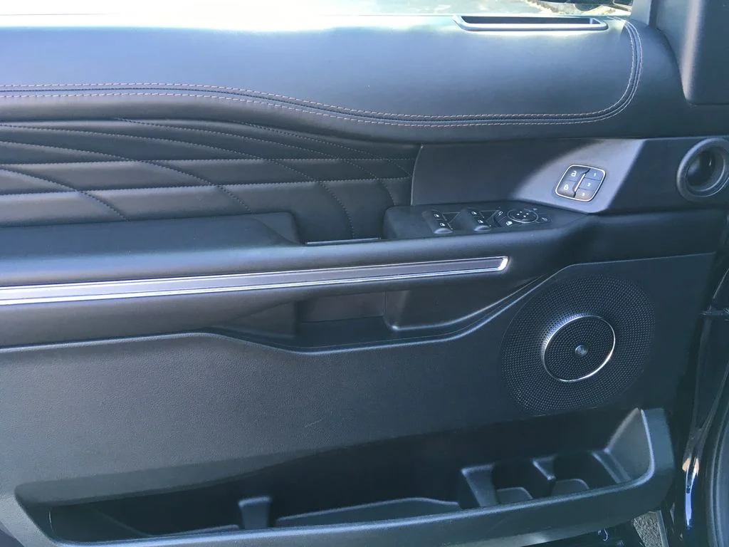 Used 2021 Blue Ford Platinum image 18