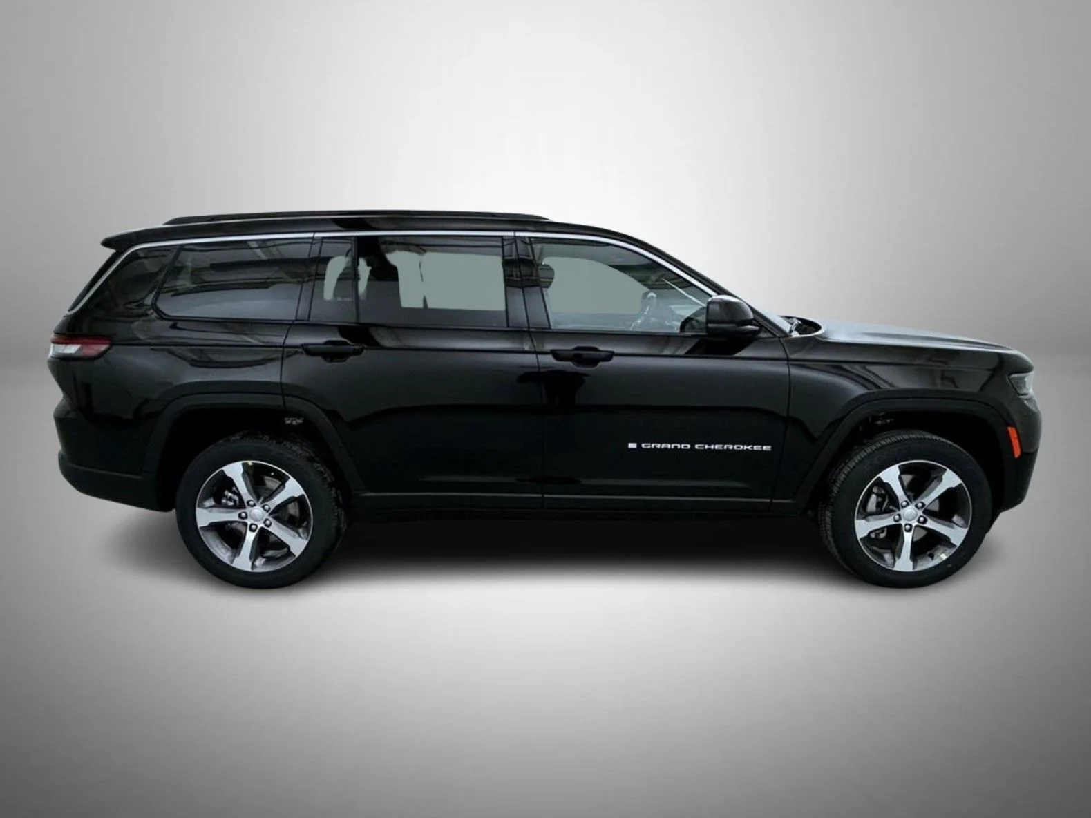 New 2026 Diamond Black Crystal Pearlcoat Jeep Limited image 4