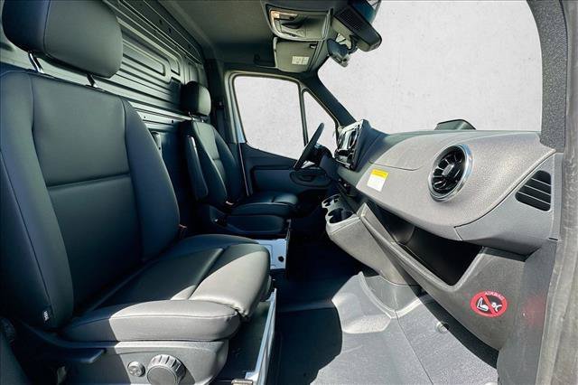 New 2026 Arctic White Mercedes-Benz  image 50
