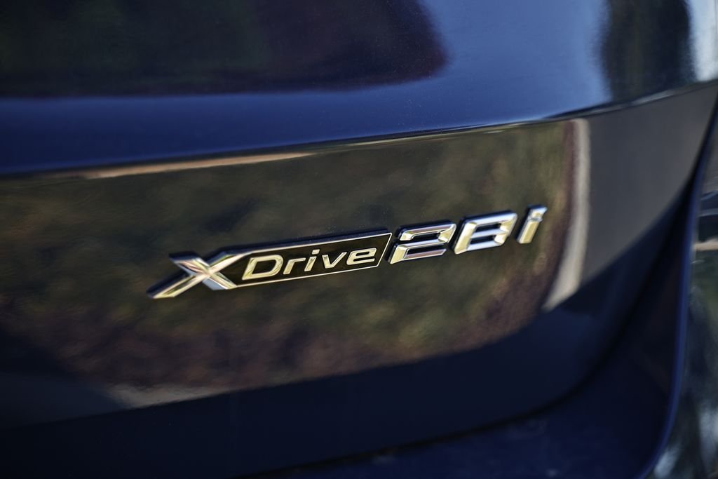 New 2026 Night Dusk Blue Metallic BMW xDrive28i image 8