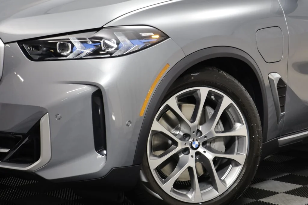 New 2026 Gray BMW xDrive50e image 4
