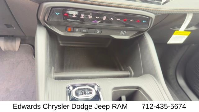 New 2026 Sting-Gray Clear-Coat Exterior Paint Jeep Limited image 30