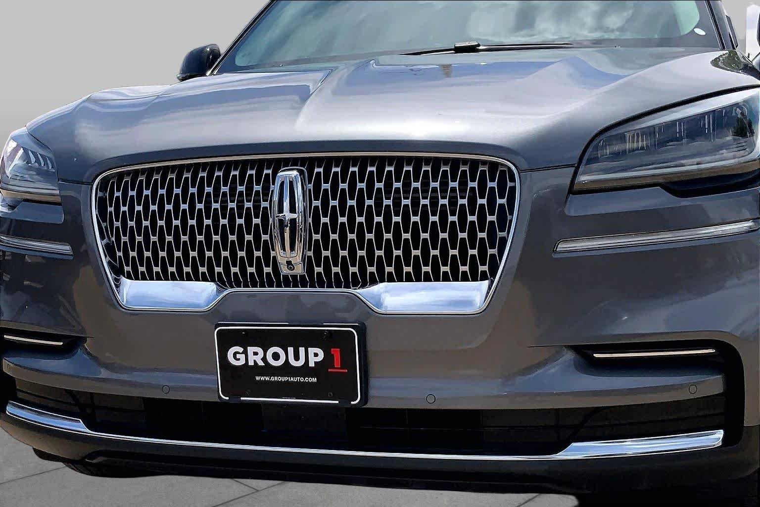 Used 2022 Asher Gray Metallic Clearcoat Lincoln Reserve image 30