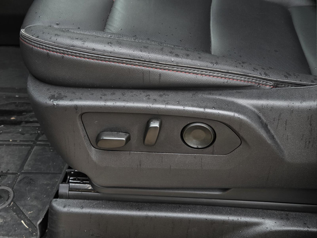 Used 2025 Gray Chevrolet RST image 26