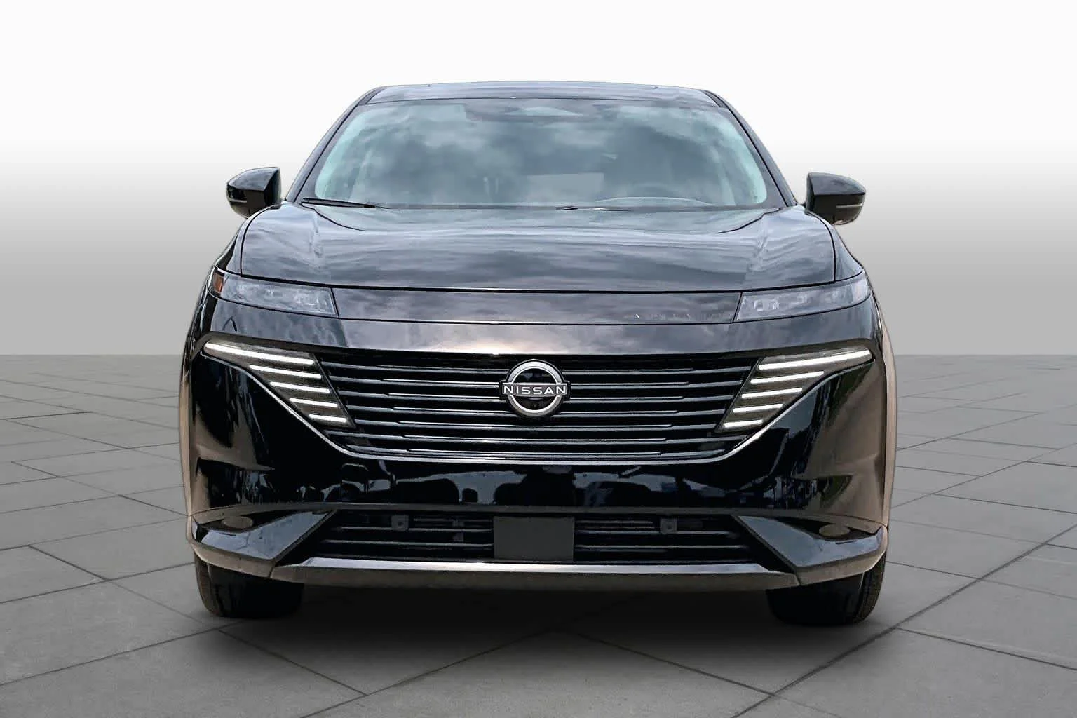New 2026 Super Black Nissan Platinum image 3