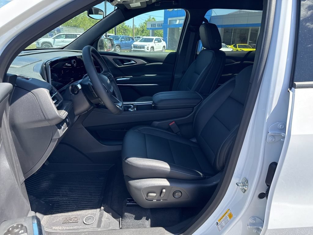 2026 Chevrolet Traverse LT - Photo 11