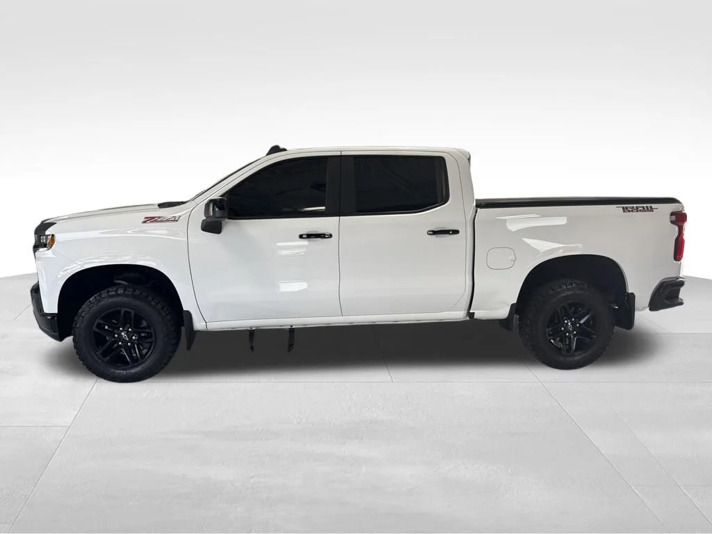 Used 2021 White Chevrolet LT Trail Boss image 3