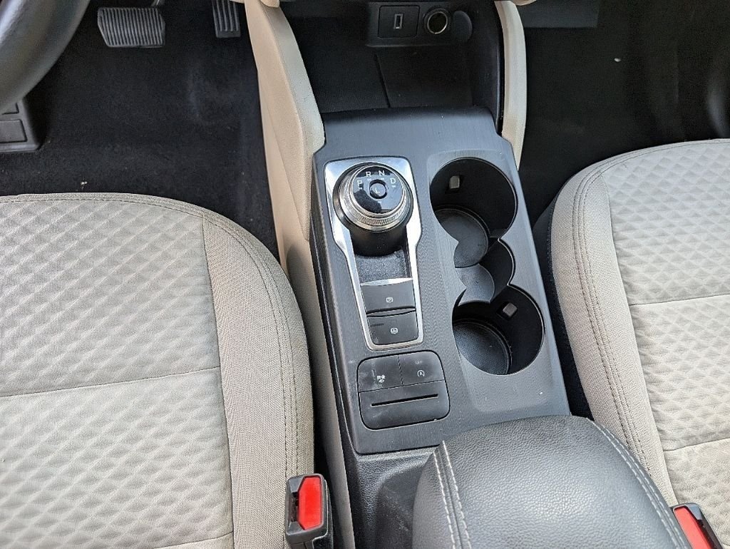 Used 2020 Oxford White Ford SE image 29