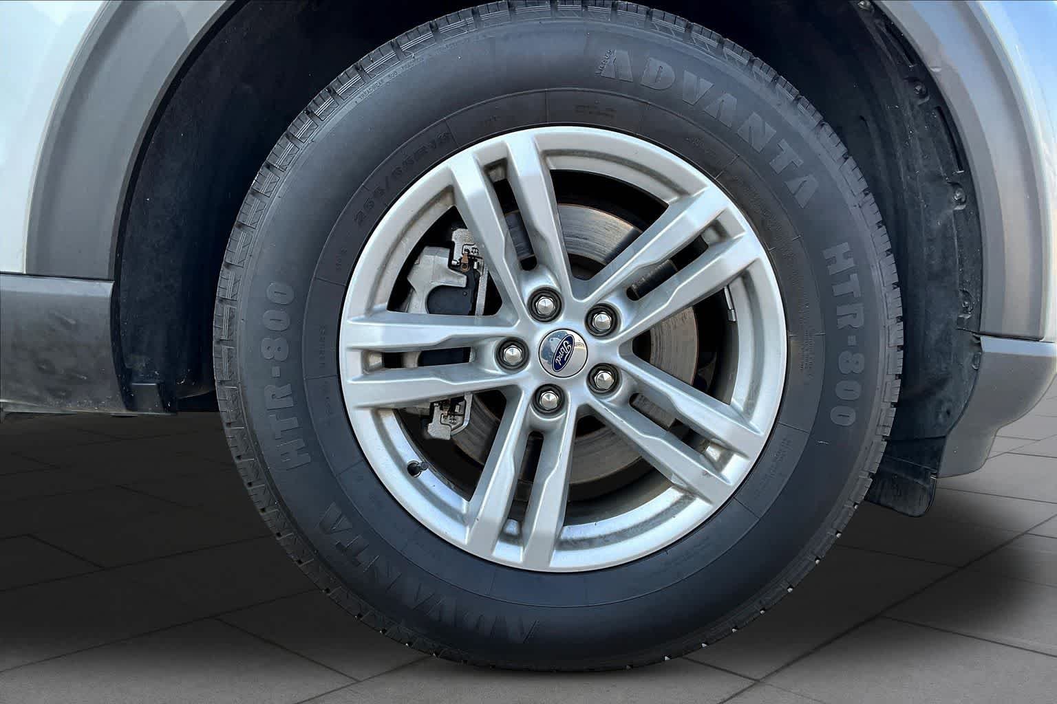 Used 2022 Iconic Silver Ford XLT image 11