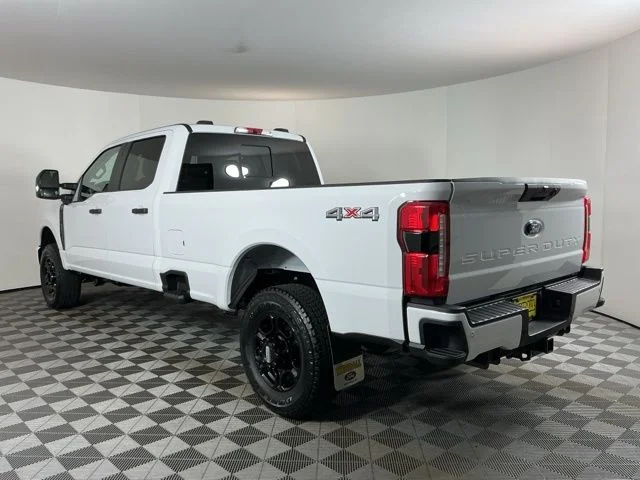 New 2026 Oxford White Ford XL image 6