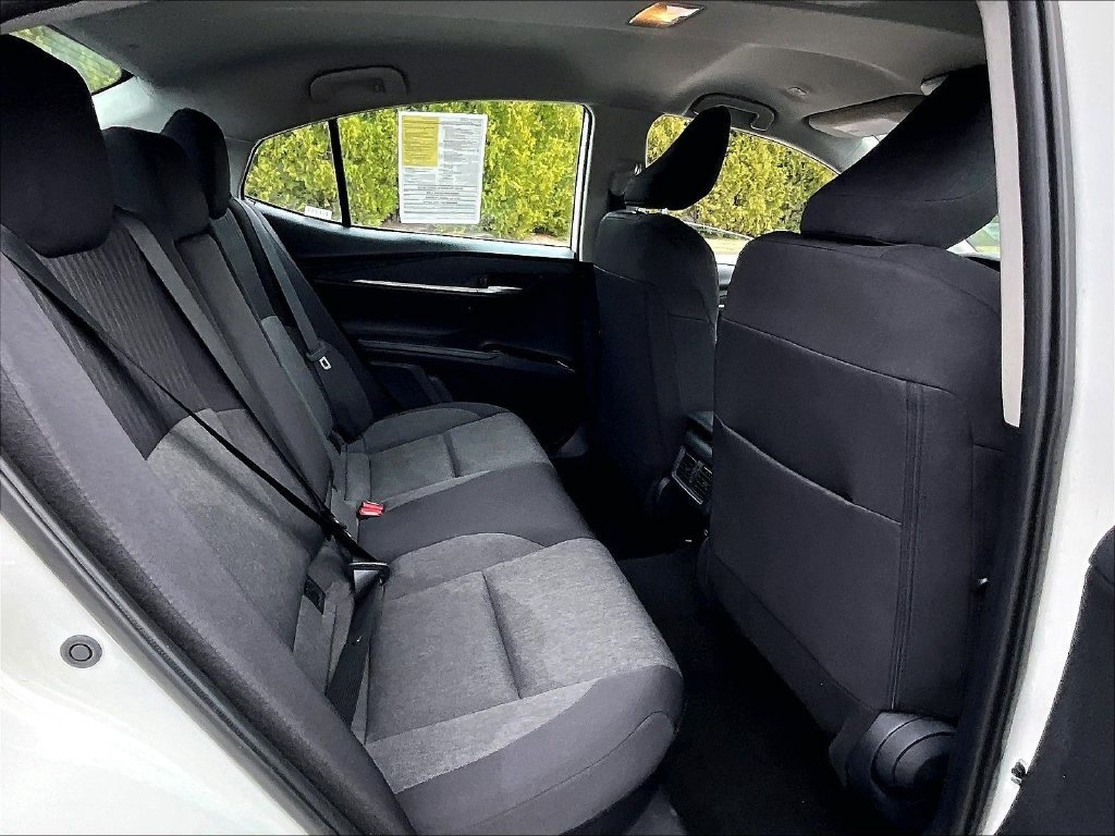 Used 2025 White Toyota LE image 16