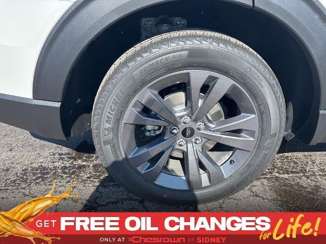 New 2026 Star White Metallic Tri-Coat Ford Active image 13