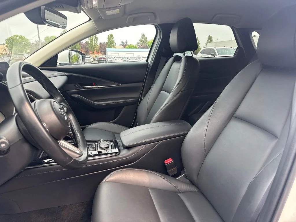 Used 2023 Snowflake White Pearl Mica Mazda 2.5 S Preferred Package image 9