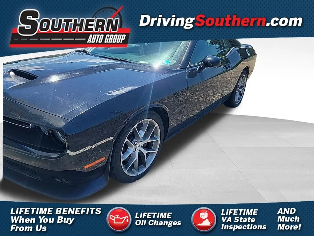 2022 Dodge Challenger GT Auto's photo