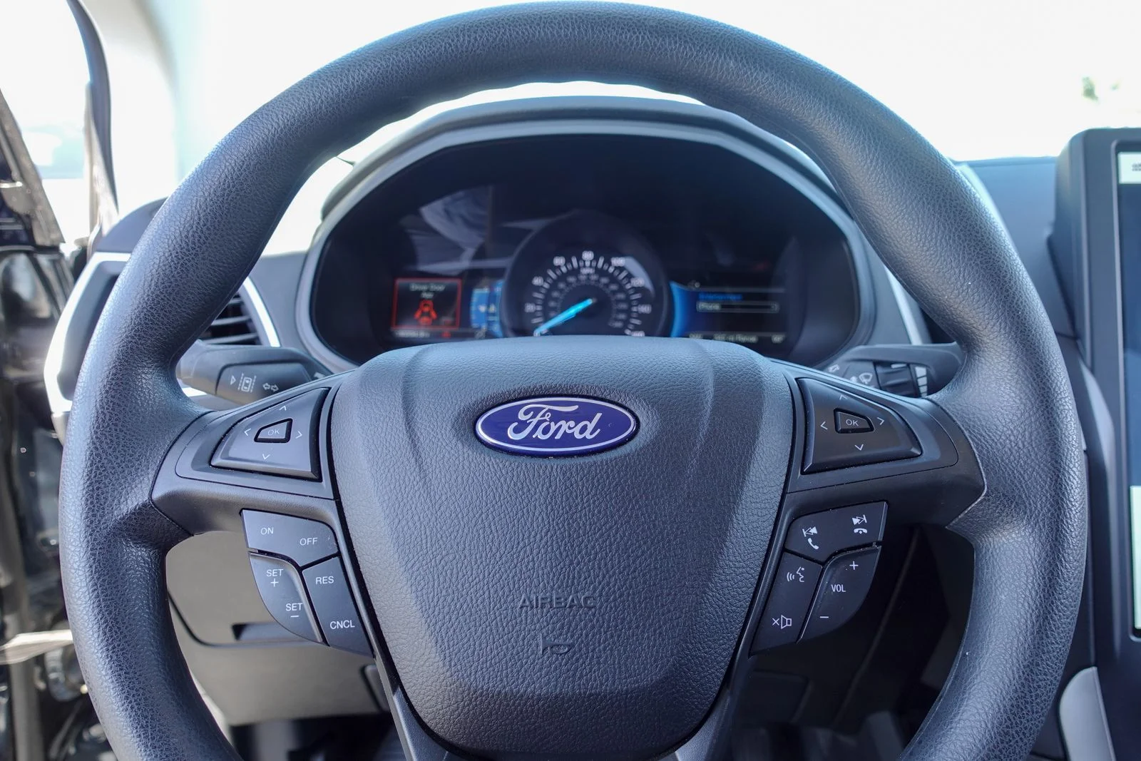 Used 2022 Blue Metallic Ford SE image 17
