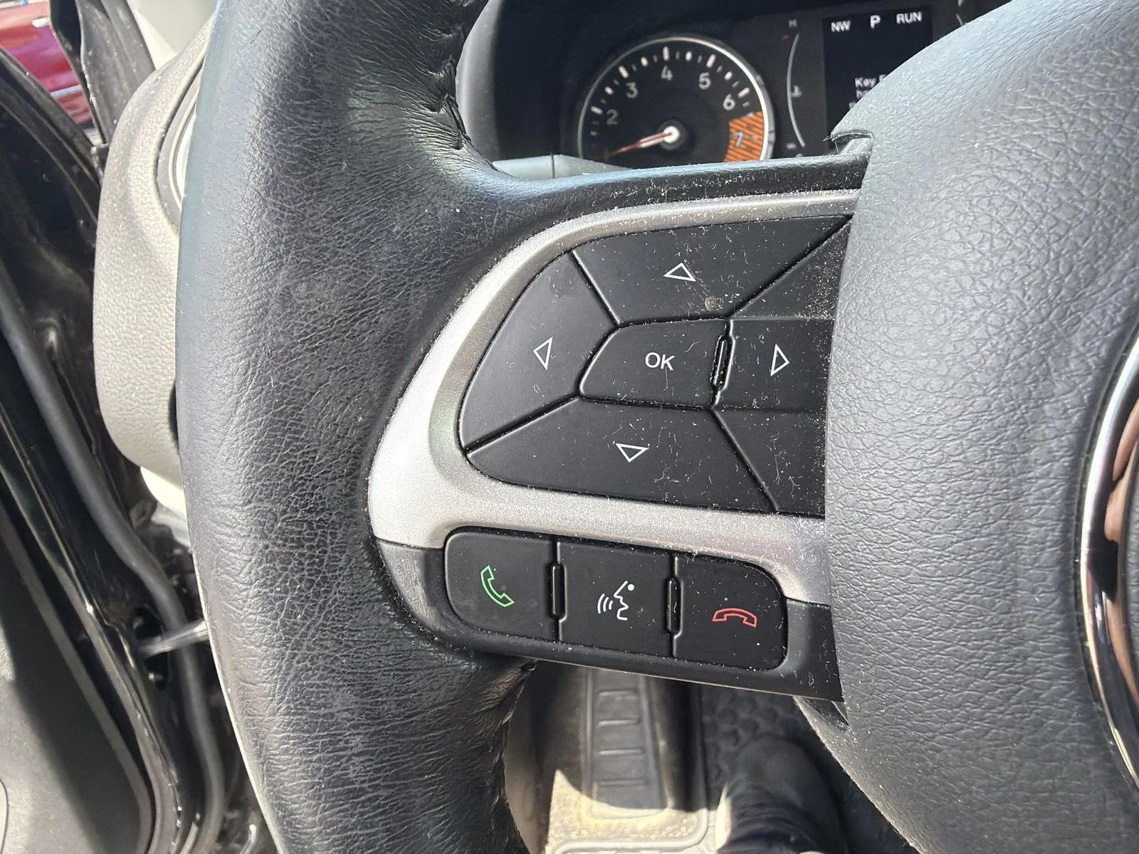 Used 2019 Black Clearcoat Jeep Latitude image 17