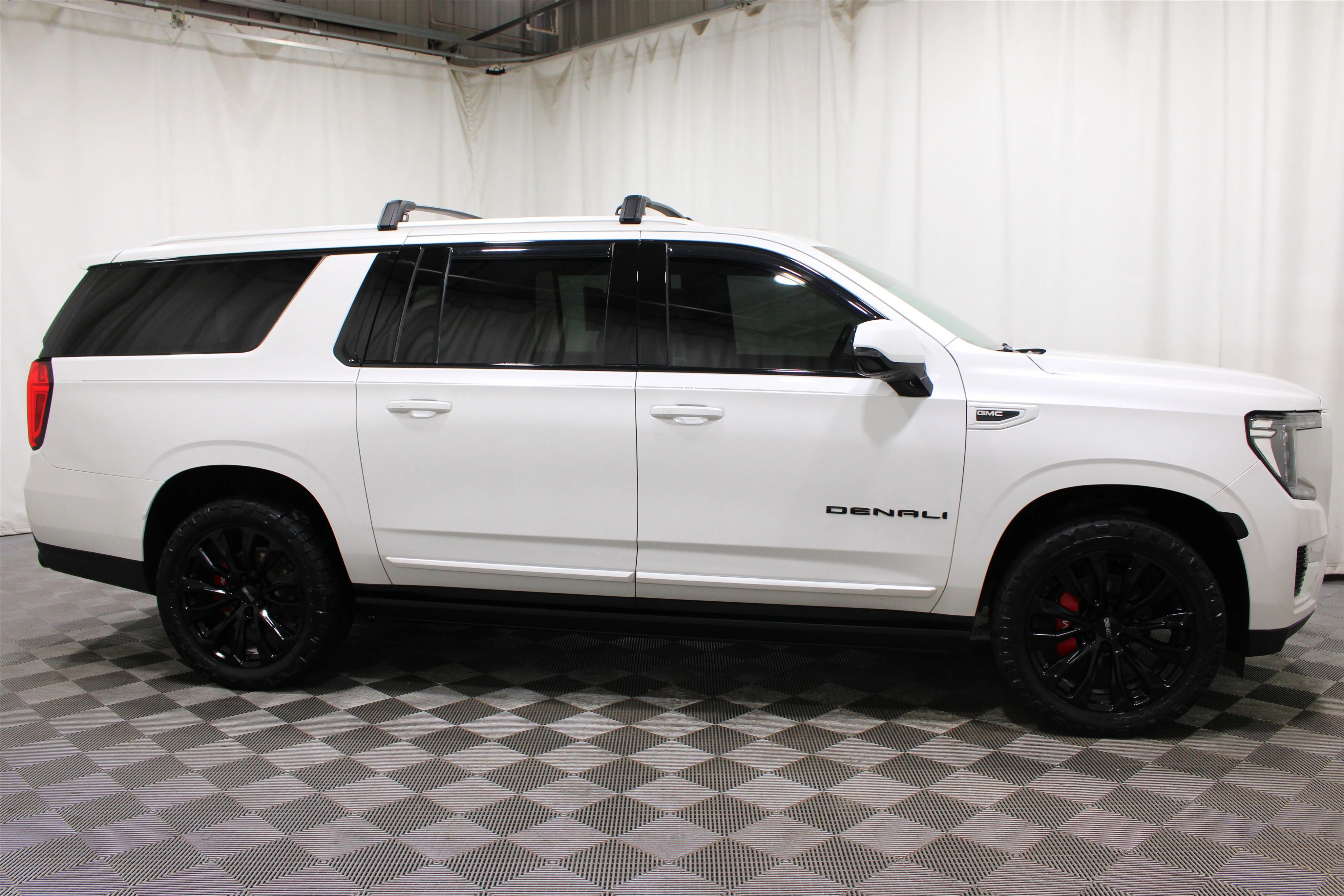 2023 GMC Yukon XL Denali - Photo 30