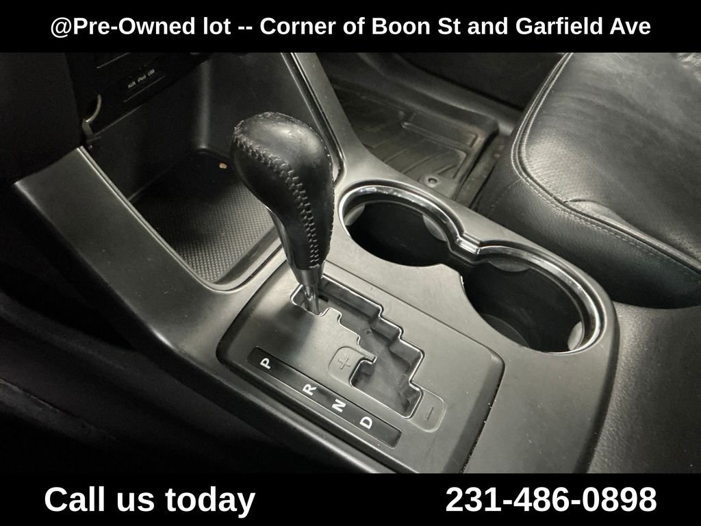 Used 2011 Silver Kia EX image 26
