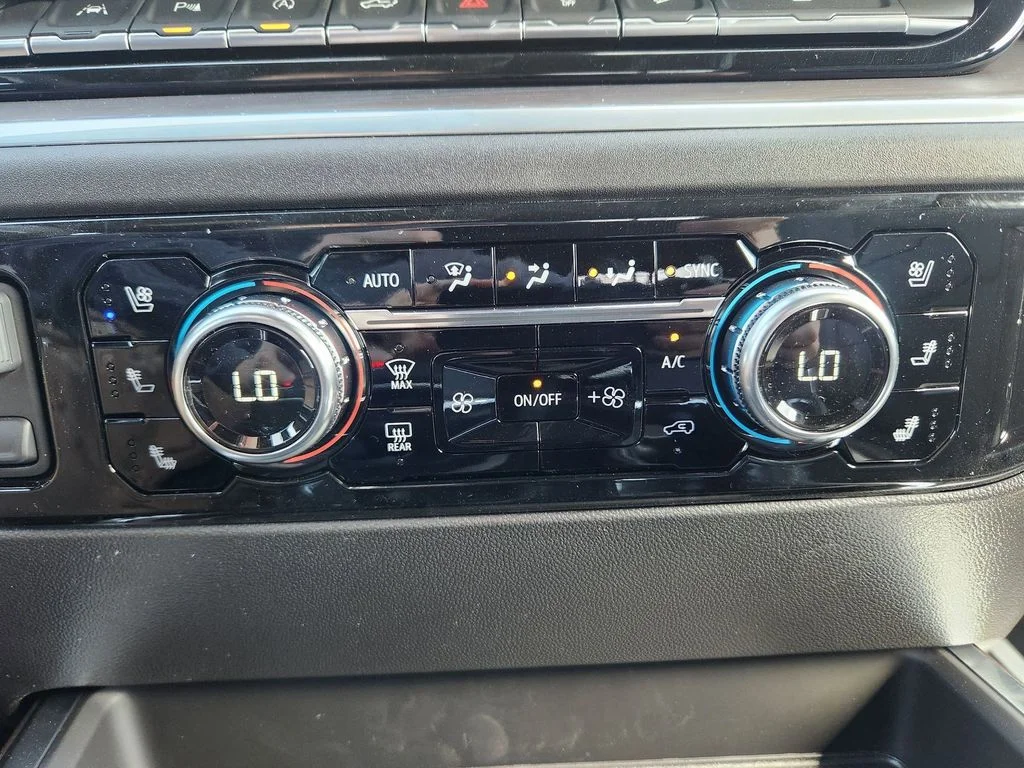 2026 GMC Sierra 1500 SLT - Photo 17