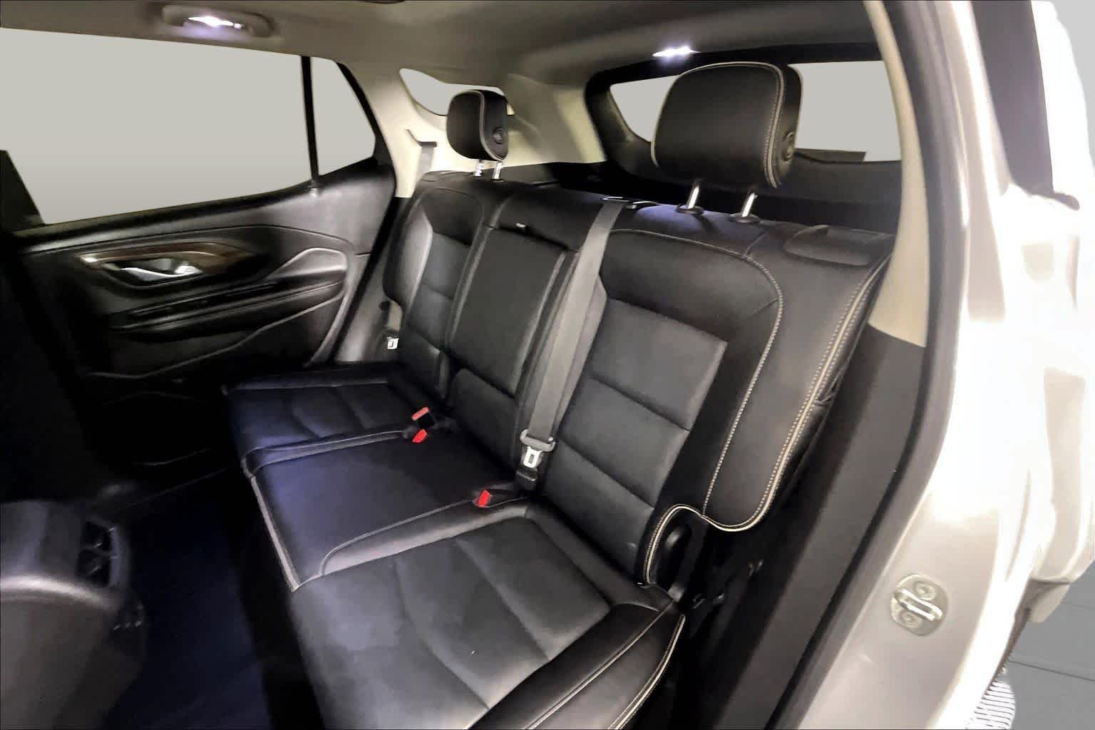 Used 2019 QUICKSILVER METALLIC GMC Denali image 18