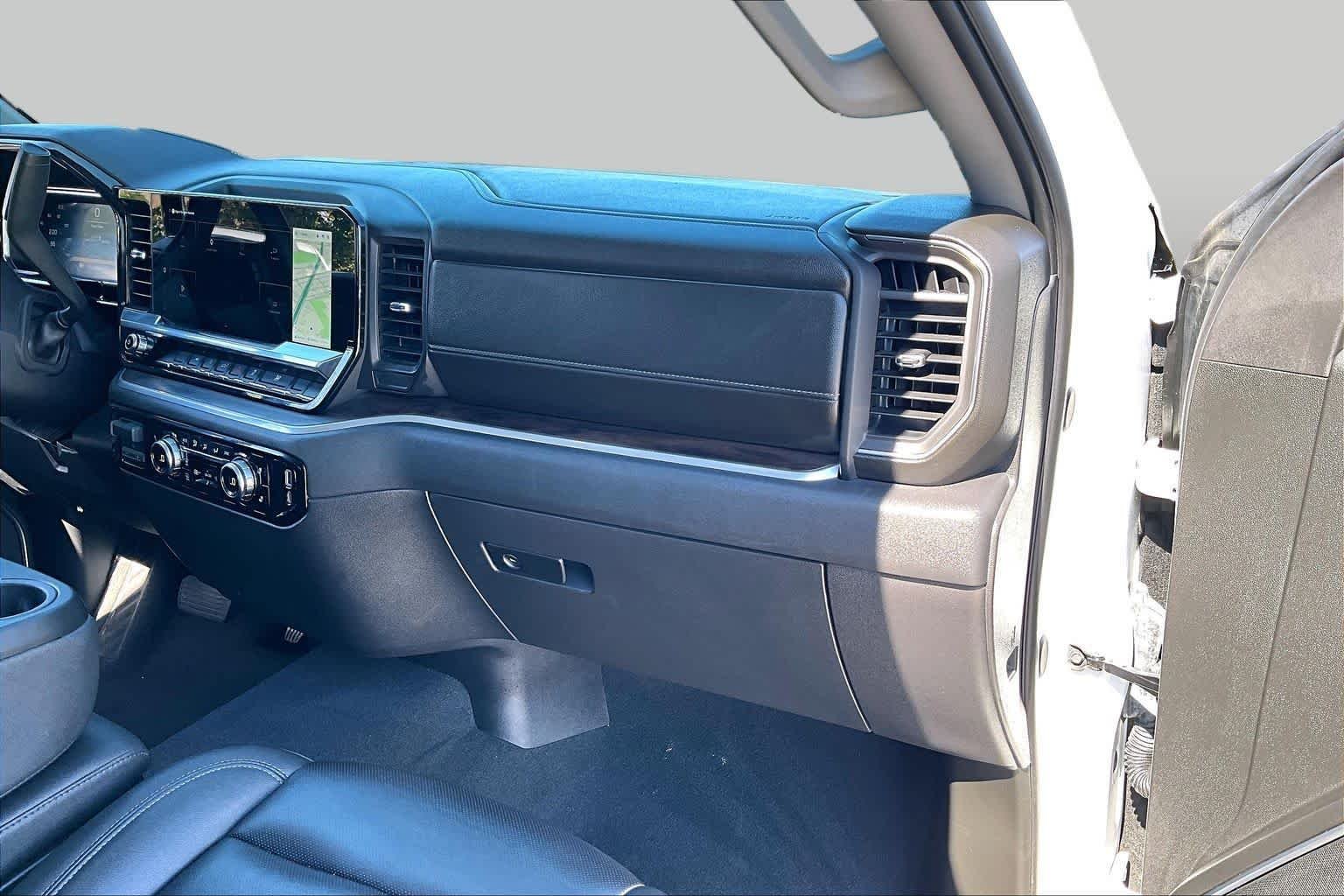Used 2026 Summit White GMC SLT image 19